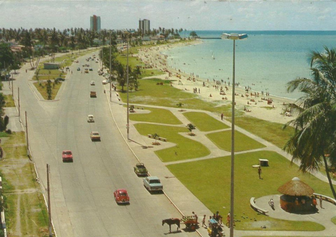 Registro da Praia de Pajuçara na Década de 70.