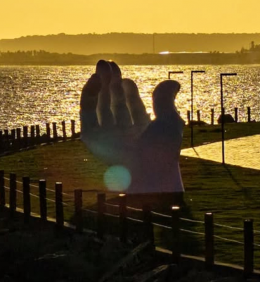 Orla do Porto e a escultura Mão de Deus: conheça os novos cartões-postais no bairro do Jaraguá