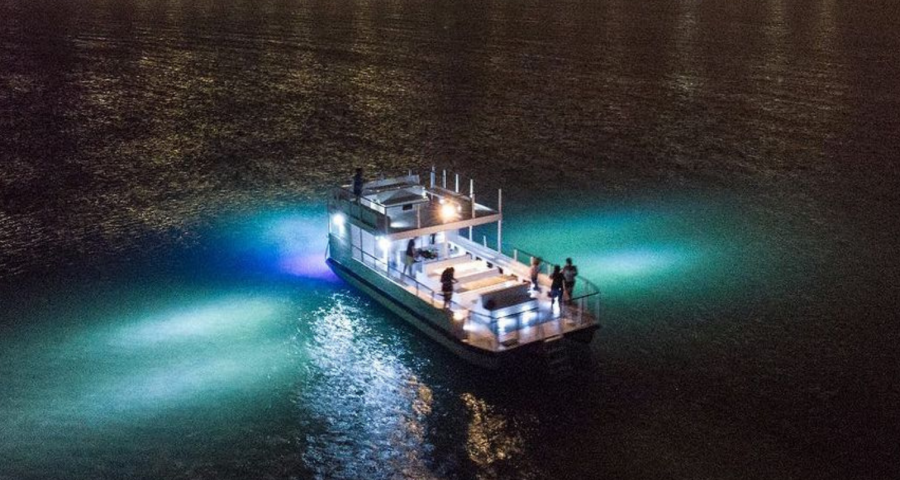 Banho de lua nas piscinas naturais da Ponta Verde