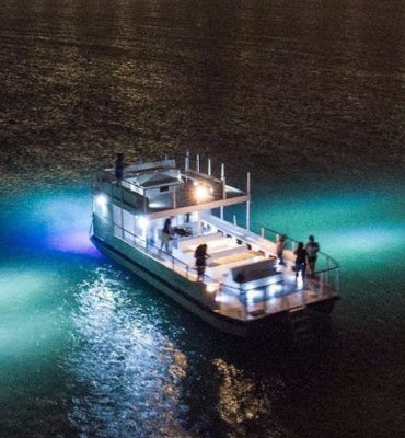 Banho de lua nas piscinas naturais da Ponta Verde