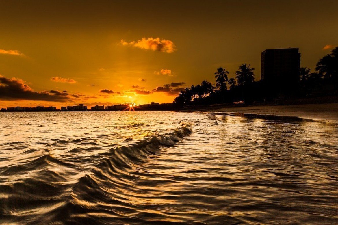Pôr do sol na praia de Guaxuma em Maceió, Alagoas Foto: Semptur / Reprodução