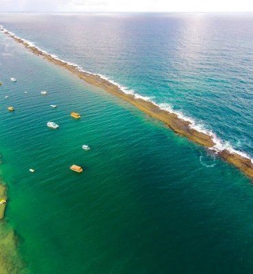 Se encante com a praia do Francês!